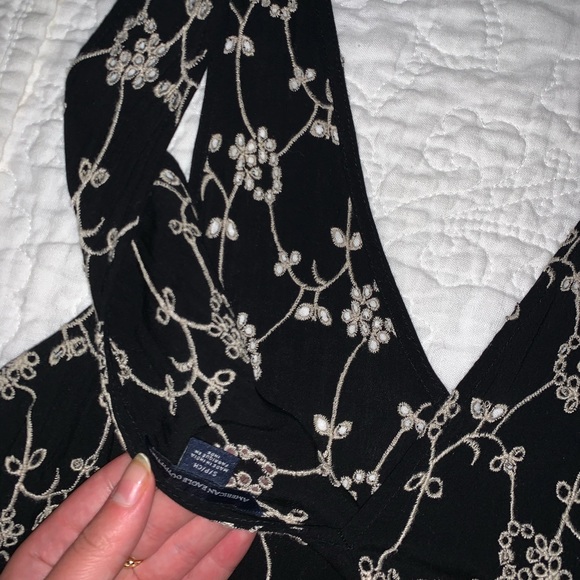 Embroidered Peplum Layered Vneck Tank Top - Picture 4 of 7